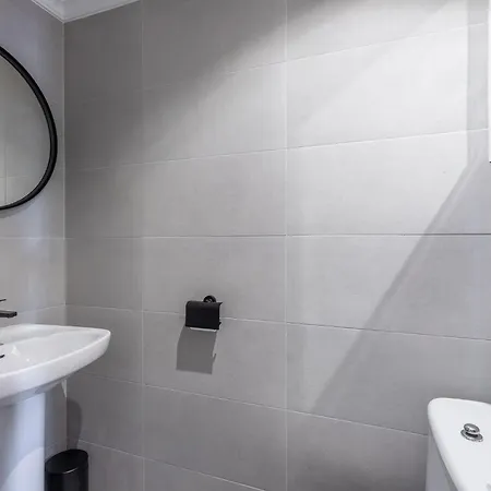 Apartment Luxe 6 Pers App Met Zeezicht En Zwembad Arenal